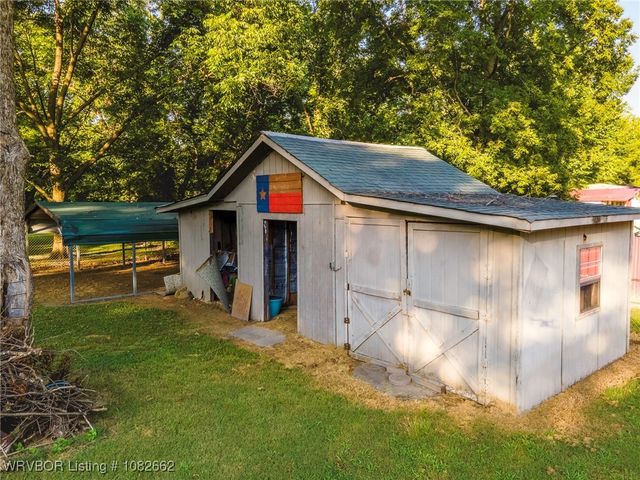 322 Locust Street, Sallisaw, OK 74955