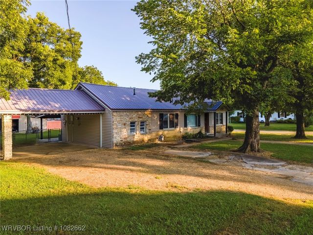 322 Locust Street, Sallisaw, OK 74955