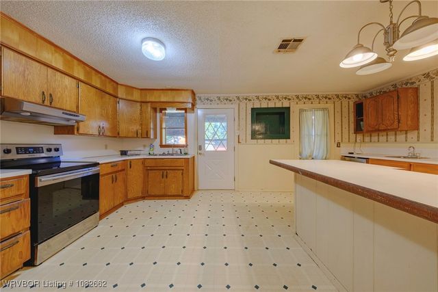 322 Locust Street, Sallisaw, OK 74955