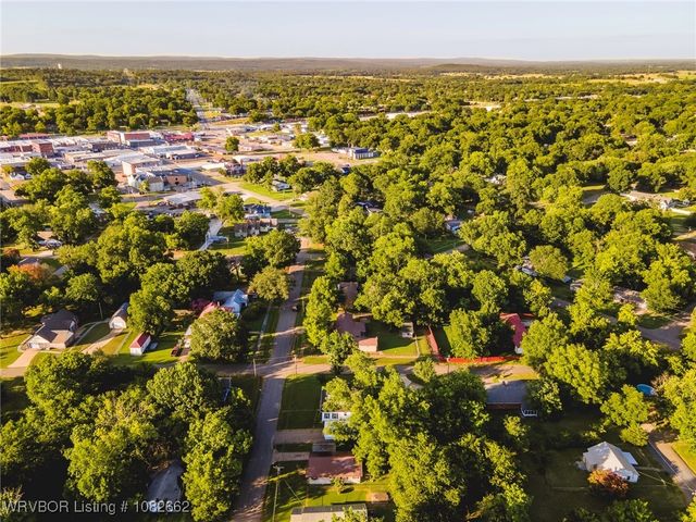 322 Locust Street, Sallisaw, OK 74955