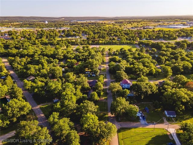 322 Locust Street, Sallisaw, OK 74955