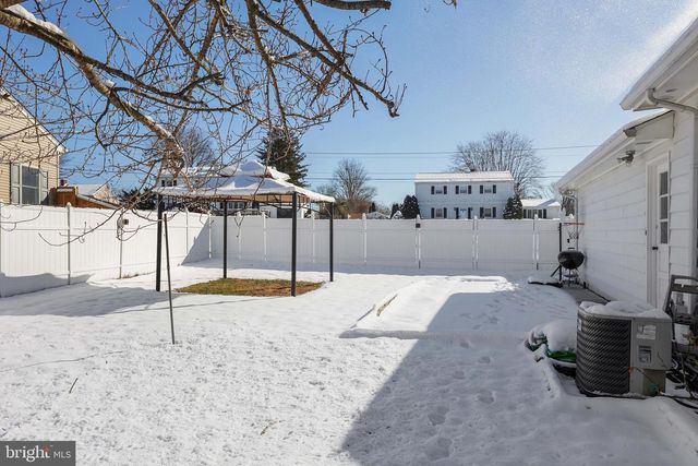 42 RUNNING BROOK RD W, Ewing, NJ 08638