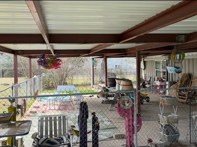 1116 Navarro, Mart, TX 76664