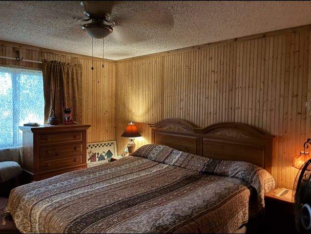 1116 Navarro, Mart, TX 76664