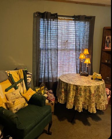 1116 Navarro, Mart, TX 76664