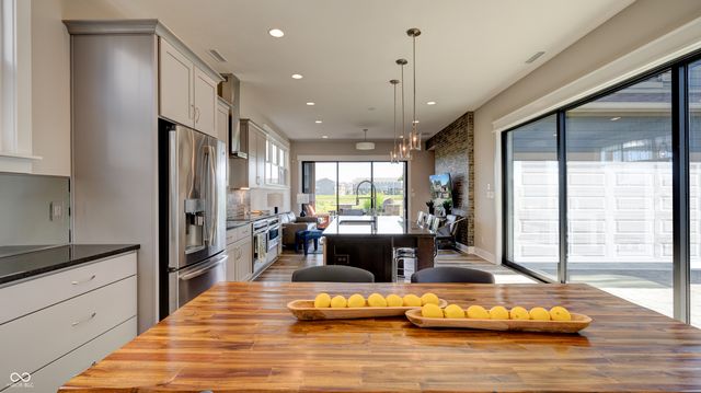 7417 Peristyle Lane, Mccordsville, IN 46055