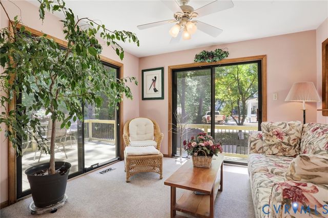 2201 Planters Row Dr, Midlothian, VA 23113