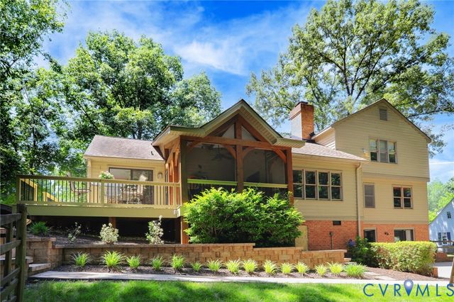 2201 Planters Row Dr, Midlothian, VA 23113