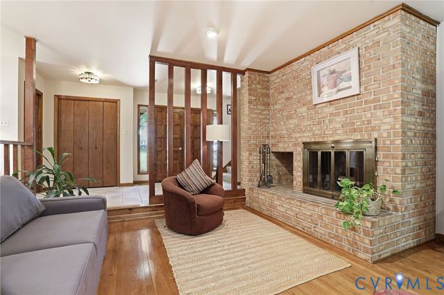 2201 Planters Row Dr, Midlothian, VA 23113