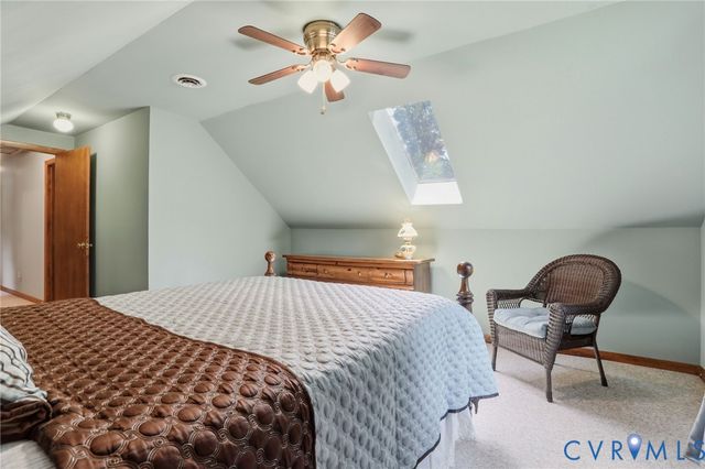 2201 Planters Row Dr, Midlothian, VA 23113