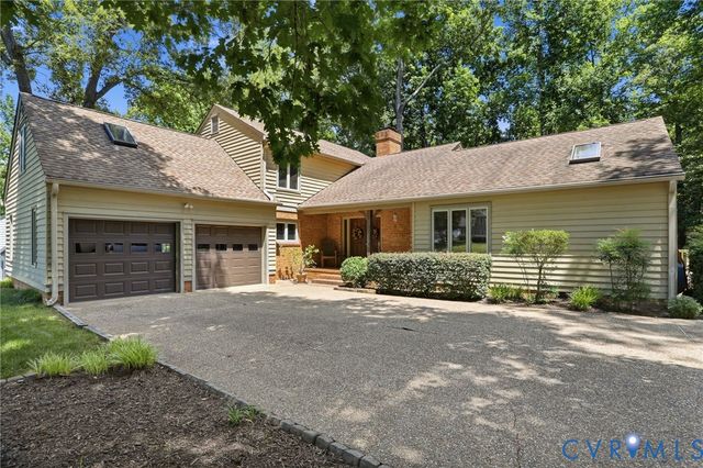 2201 Planters Row Dr, Midlothian, VA 23113