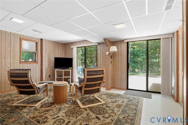 2201 Planters Row Dr, Midlothian, VA 23113
