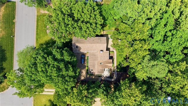 2201 Planters Row Dr, Midlothian, VA 23113