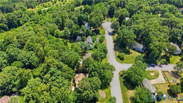 2201 Planters Row Dr, Midlothian, VA 23113