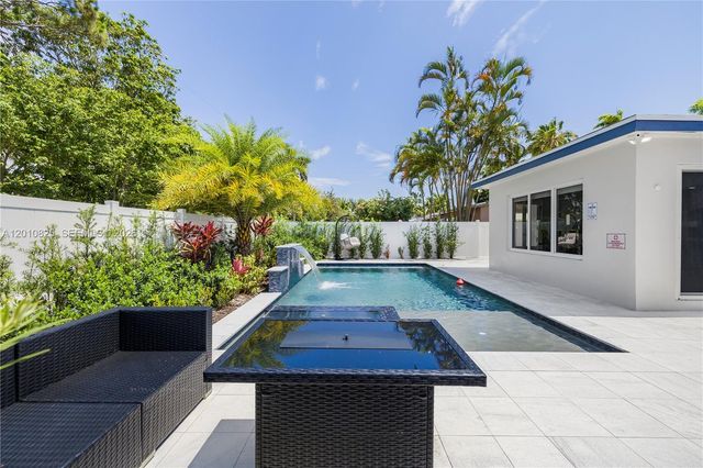 1104 N 13th Ter, Hollywood, FL 33019