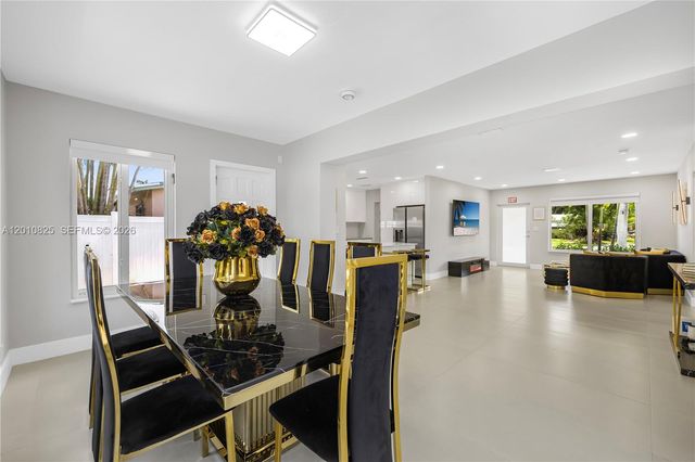 1104 N 13th Ter, Hollywood, FL 33019