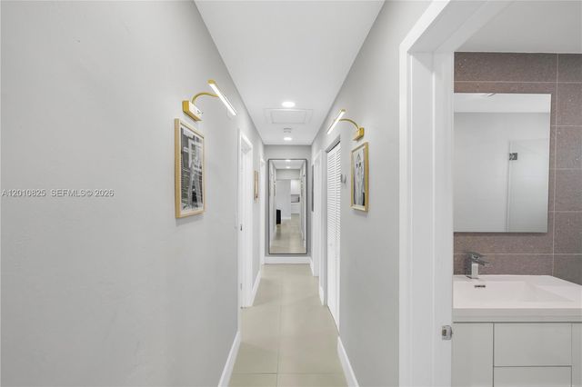 1104 N 13th Ter, Hollywood, FL 33019