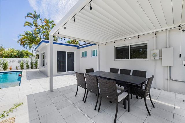 1104 N 13th Ter, Hollywood, FL 33019