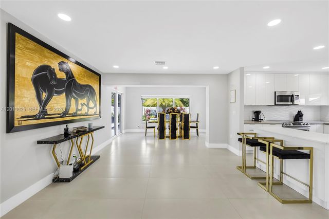 1104 N 13th Ter, Hollywood, FL 33019