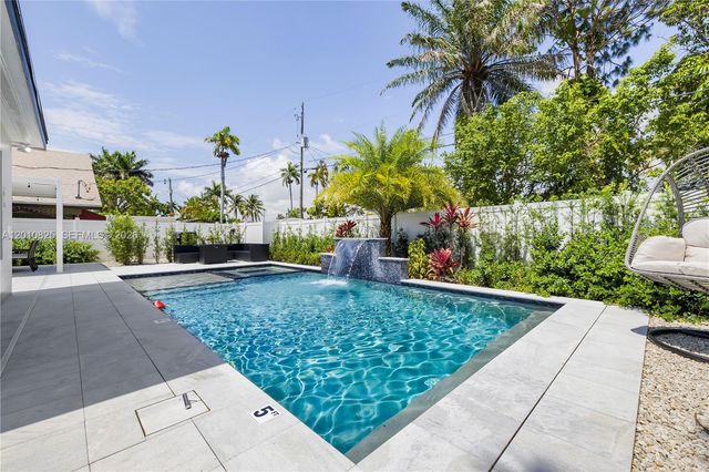 1104 N 13th Ter, Hollywood, FL 33019