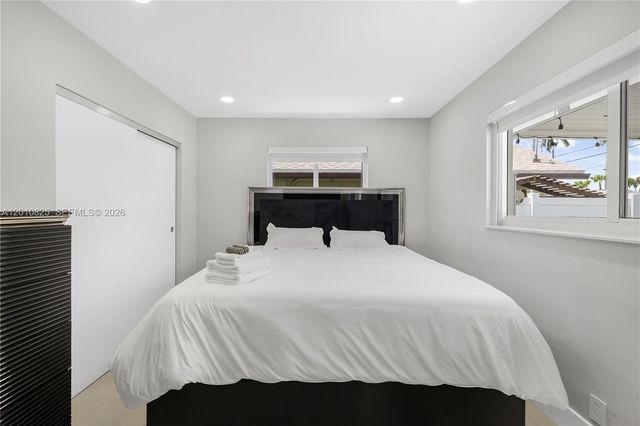 1104 N 13th Ter, Hollywood, FL 33019