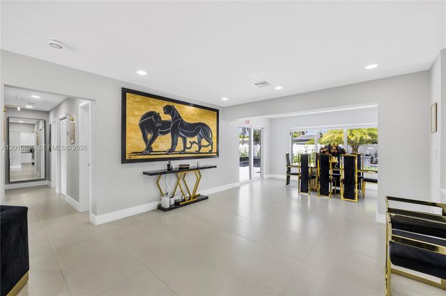 1104 N 13th Ter, Hollywood, FL 33019