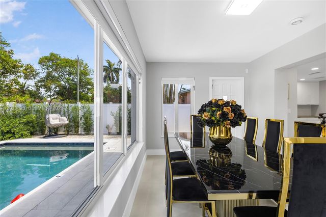 1104 N 13th Ter, Hollywood, FL 33019