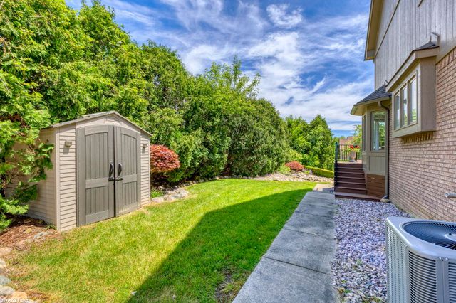 57898 Abraham Drive, Washington, MI 48094