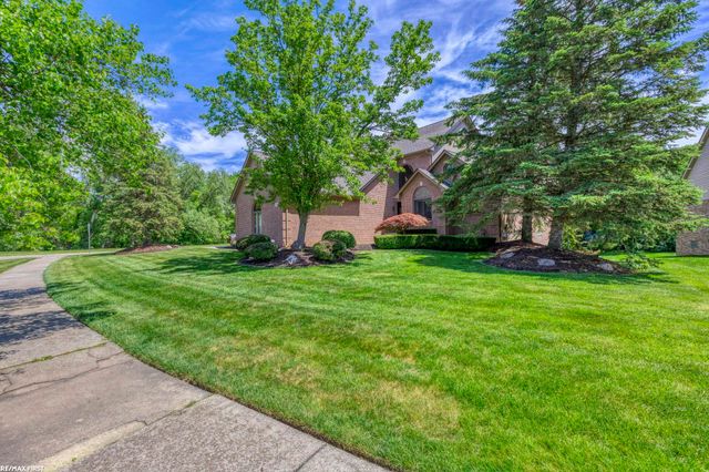 57898 Abraham Drive, Washington, MI 48094