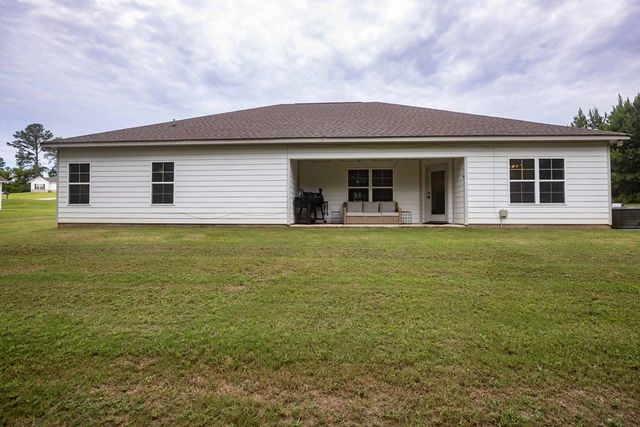 30 Veterans Court, Fort Mitchell, AL 36856