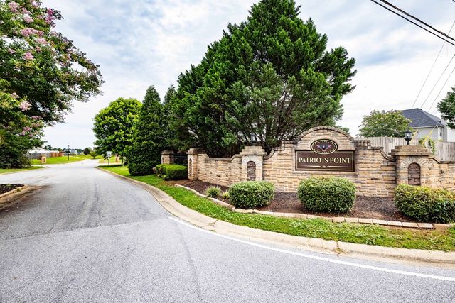 30 Veterans Court, Fort Mitchell, AL 36856