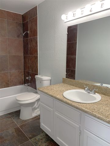 9601 Forest Lane 1024, Dallas, TX 75243