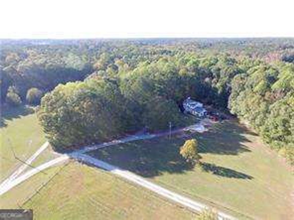 4424 Lower Fayetteville Road, Sharpsburg, GA 30277
