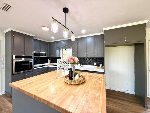 6304 State Line Rd, Cottonwood, AL 36320