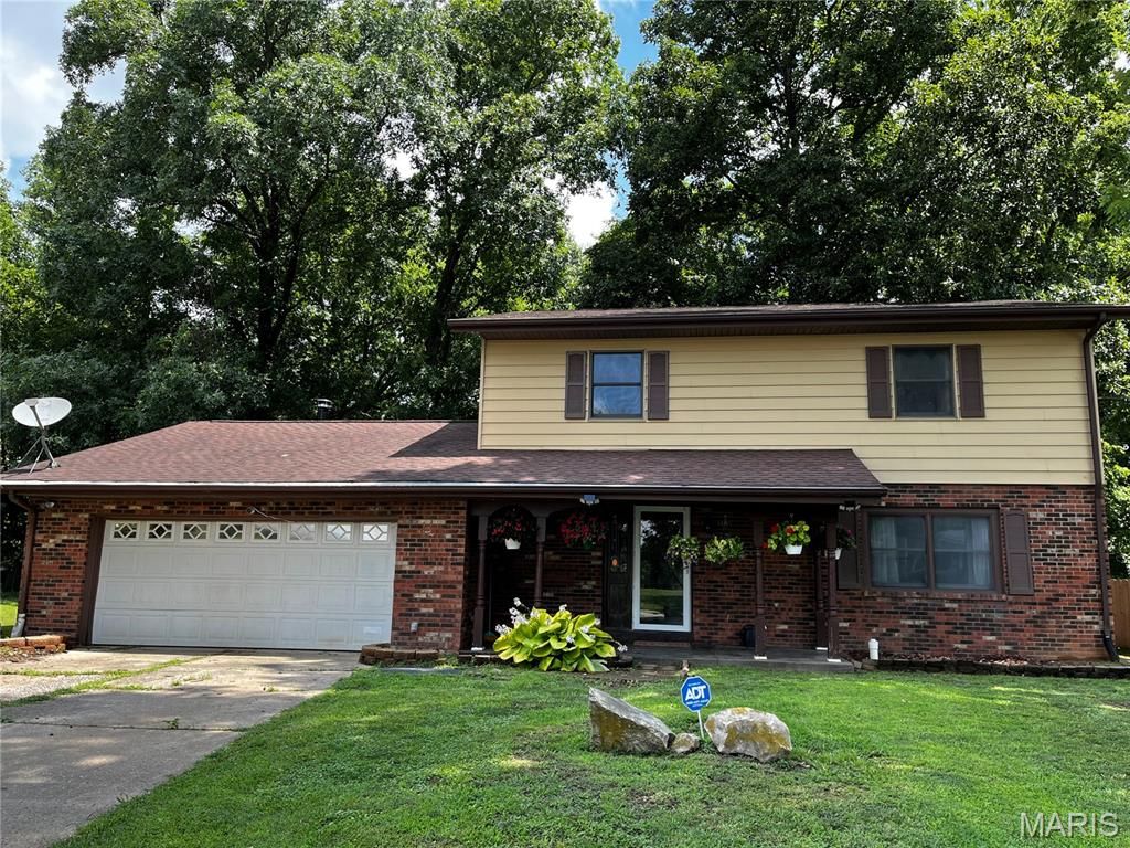 7730 Myrtlewood Drive, Belleville, IL 62223
