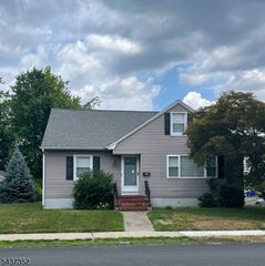 678 Main St, Little Falls Twp., NJ 07424