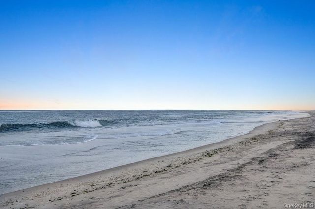 281 Dune Road 2A, Westhampton Beach, NY 11978