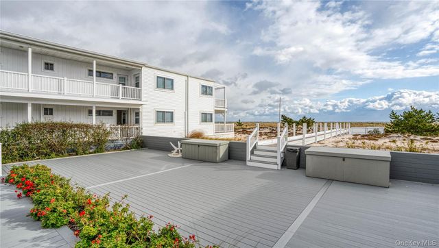 281 Dune Road 2A, Westhampton Beach, NY 11978
