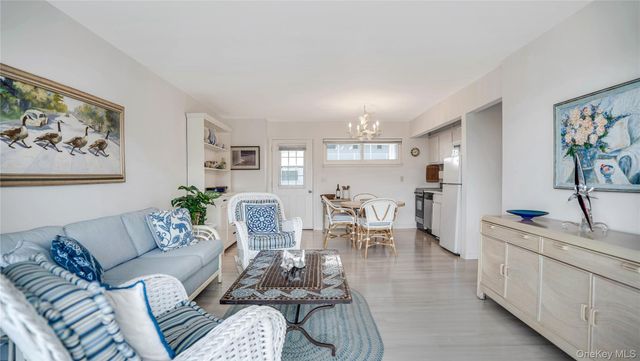 281 Dune Road 2A, Westhampton Beach, NY 11978