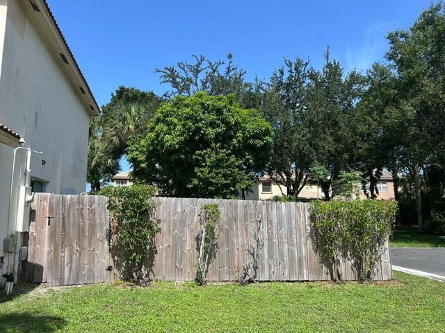 6724 Country Winds Cove, Lake Worth, FL 33463