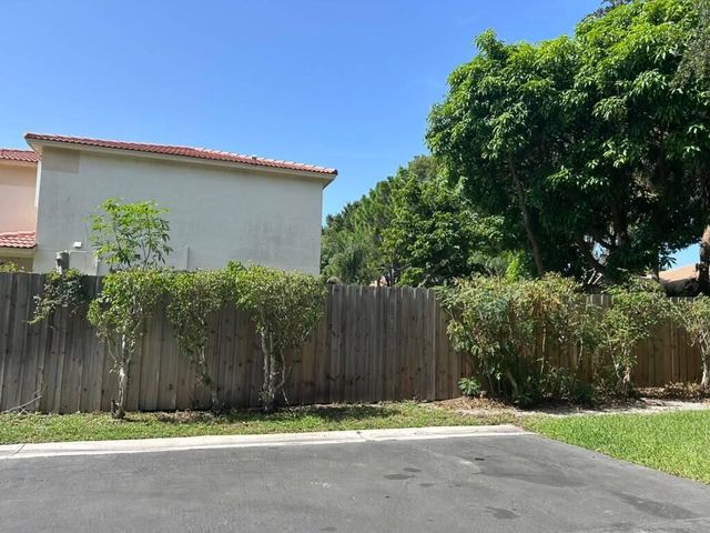 6724 Country Winds Cove, Lake Worth, FL 33463