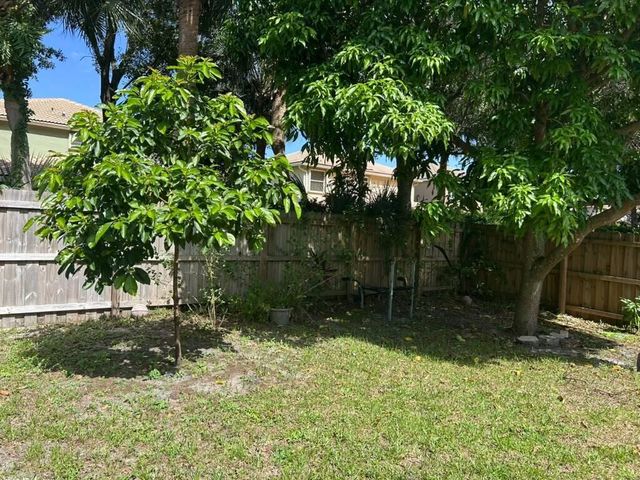 6724 Country Winds Cove, Lake Worth, FL 33463