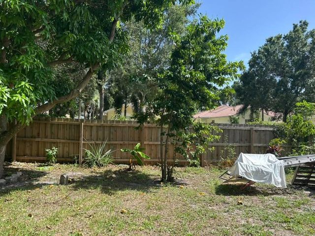 6724 Country Winds Cove, Lake Worth, FL 33463