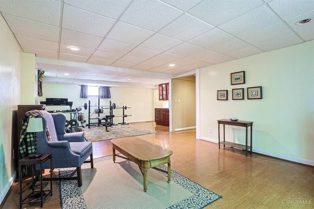 200 Brocdorf Drive, Wyoming, OH 45215
