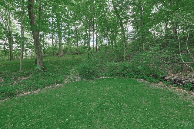 200 Brocdorf Drive, Wyoming, OH 45215