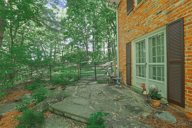 200 Brocdorf Drive, Wyoming, OH 45215