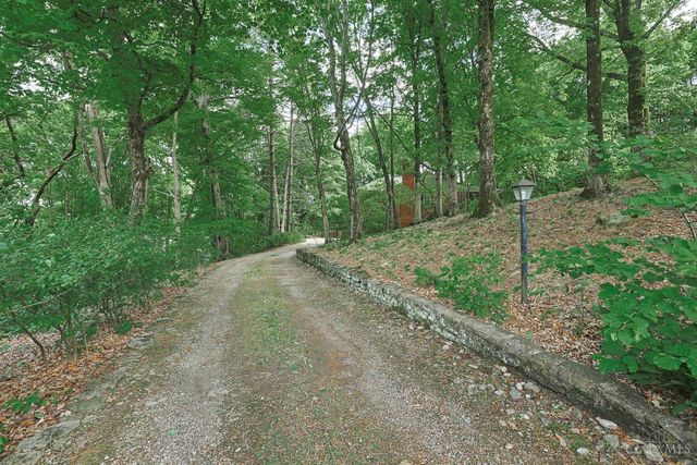 200 Brocdorf Drive, Wyoming, OH 45215