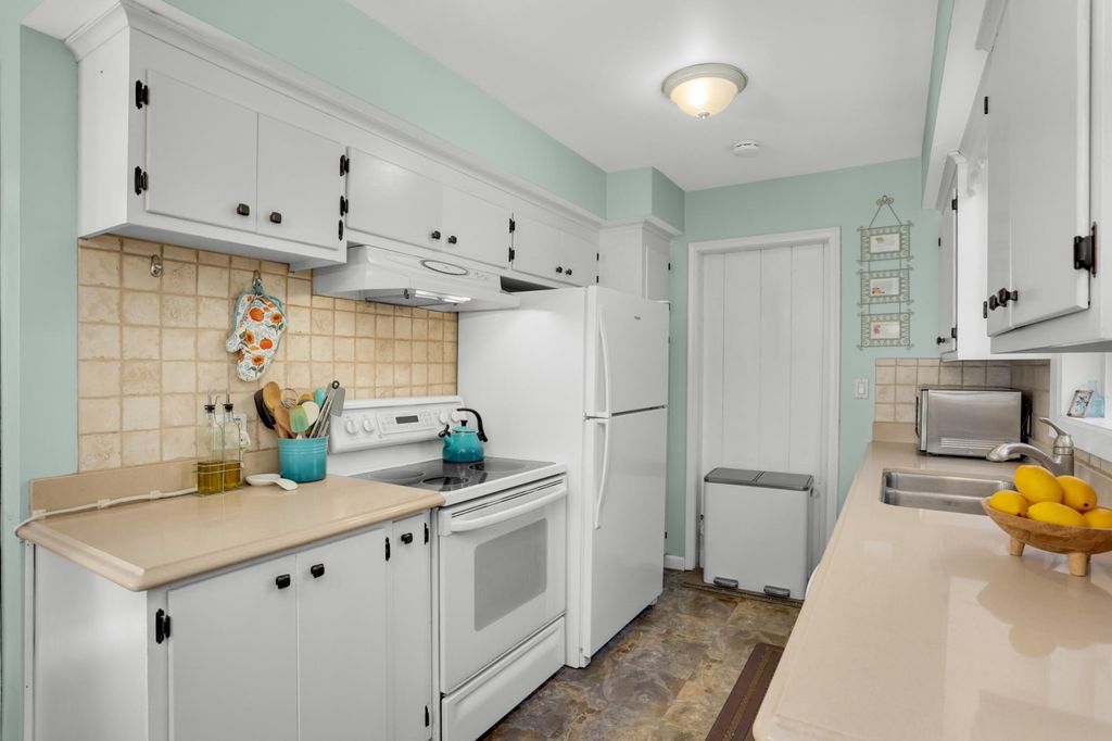 14929 Deerwood Drive, Burnsville, MN 55306 — photo 4