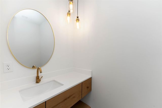 7937 Sparta Street A-B, Houston, TX 77028