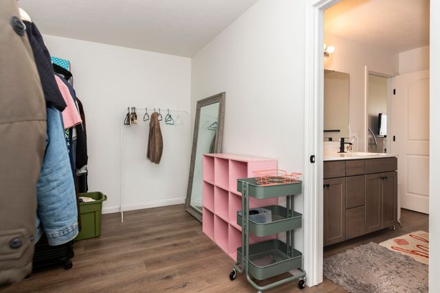 10382 Pennridge Drive, Portage, MI 49024